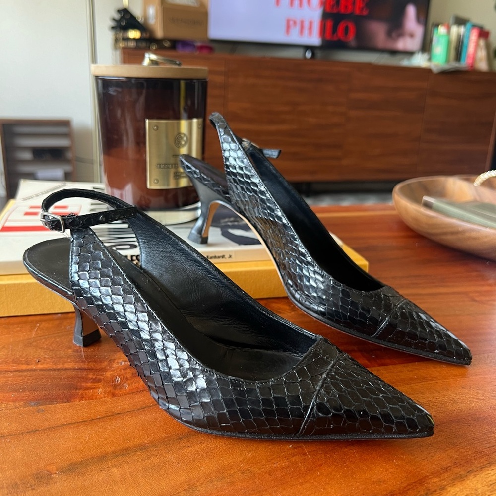 Vintage Manolo Blahnik Snakeskin Slingbacks - Picture 7 of 7